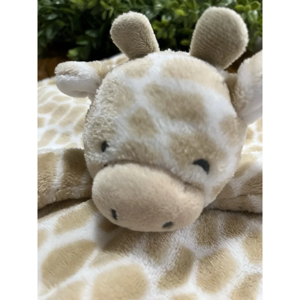Carters‎ Giraffe Lovey Security Blanket Pacifier Holder Beige Soft Plush Toy